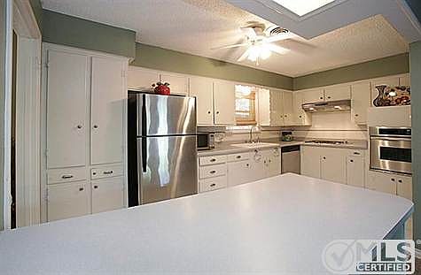 5th image of 7145 Haverford Dr