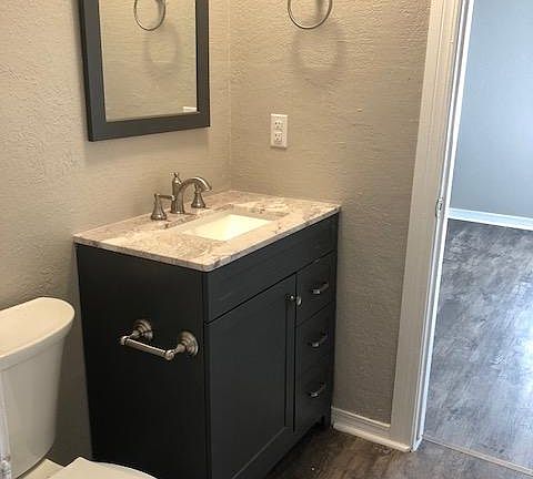5th image of 4521 Melrose Ln