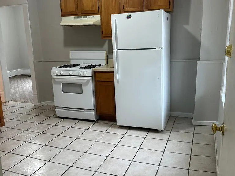 2002 57th St. (8 Unit) — Photo 5
