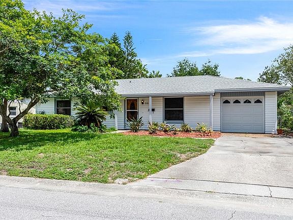 2nd image of 511 Lake Kathryn Cir