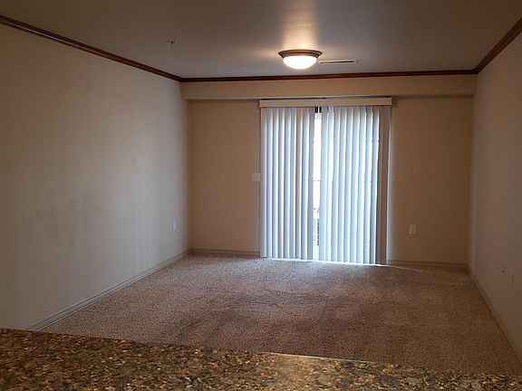 5th image of 210 NW Terre View Dr #27