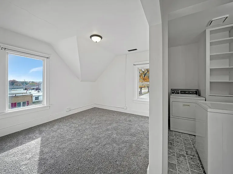 1603 N Cotner Blvd — Photo 22
