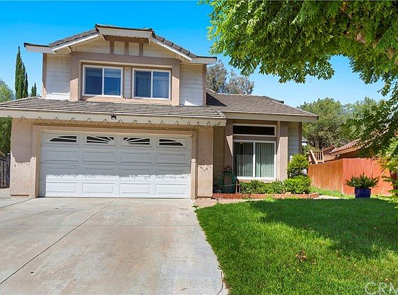 3rd image of 15994 Oak Canyon Dr