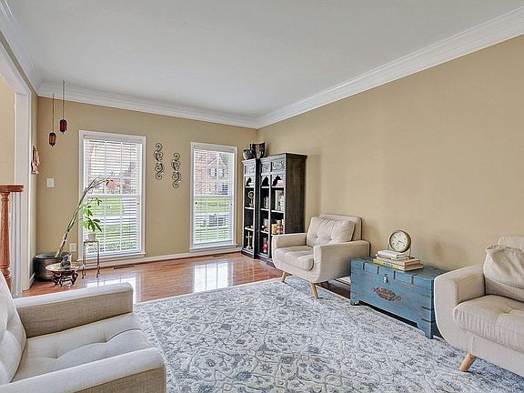 5th image of 5412 Woolshire Pl