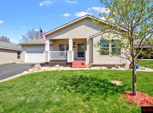 728 Stoltzman Rd, Mankato, MN 56001