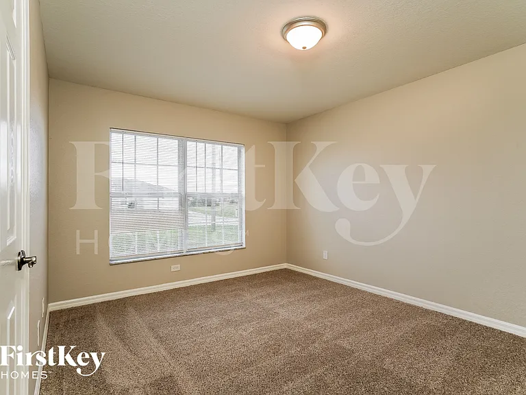 2508 NW 7th St — Photo 12