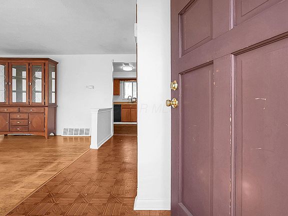 4th image of 5268 Carbondale Dr