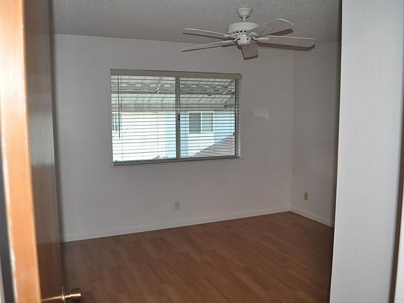 4th image of 4-5159 Connecticut Dr #4