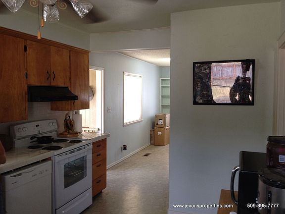 3rd image of 503 W Bartlett Ave