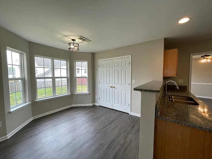 3635 Pauline Ln — Photo 7