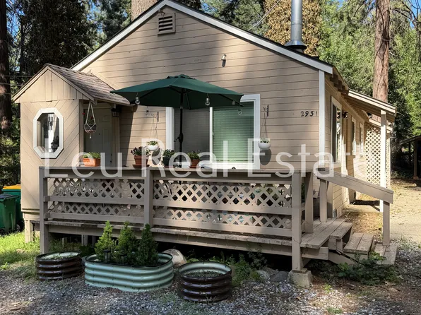 2933 Laurel Dr, Pollock Pines, CA 95726