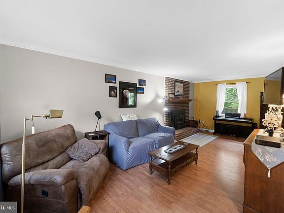 5th image of 12016 Fair Hill Ln