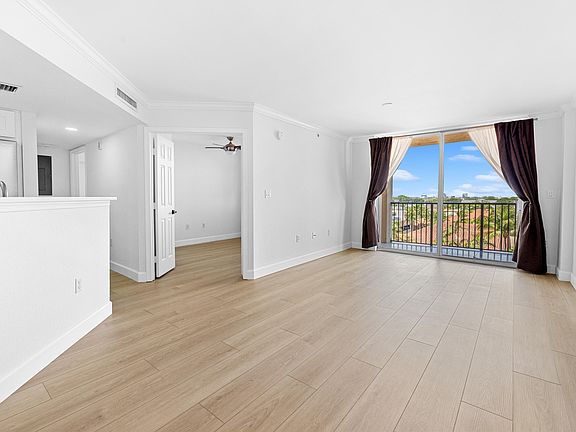 4th image of 1801 N Flagler Drive #824