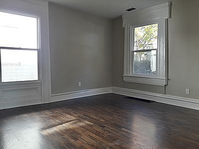 5th image of 217 N Broadway St