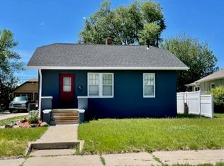 709 4th Ave E, Williston, ND 58801