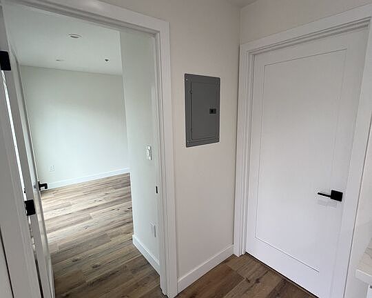 2nd image of 3934 3rd Ave #39341/2