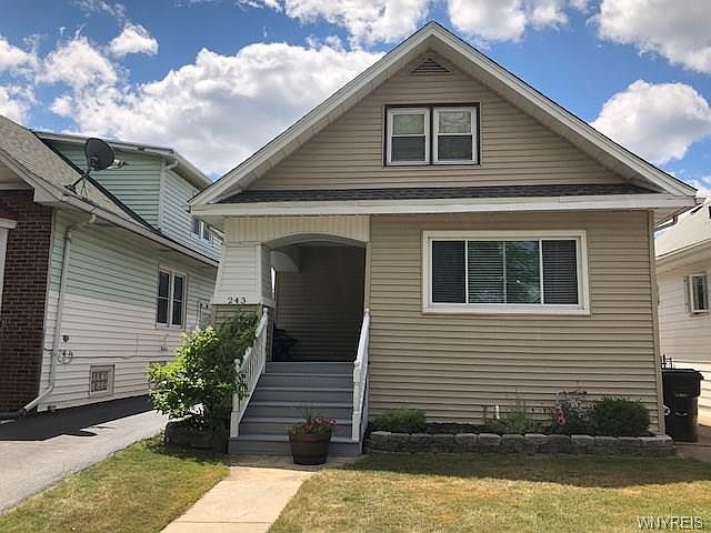 1st image of 243 Parkwood Ave