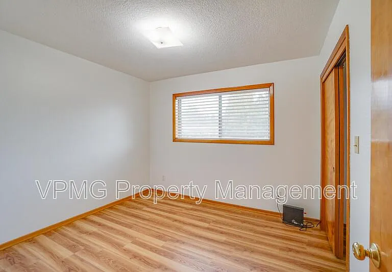 7301 Indiana St — Photo 21