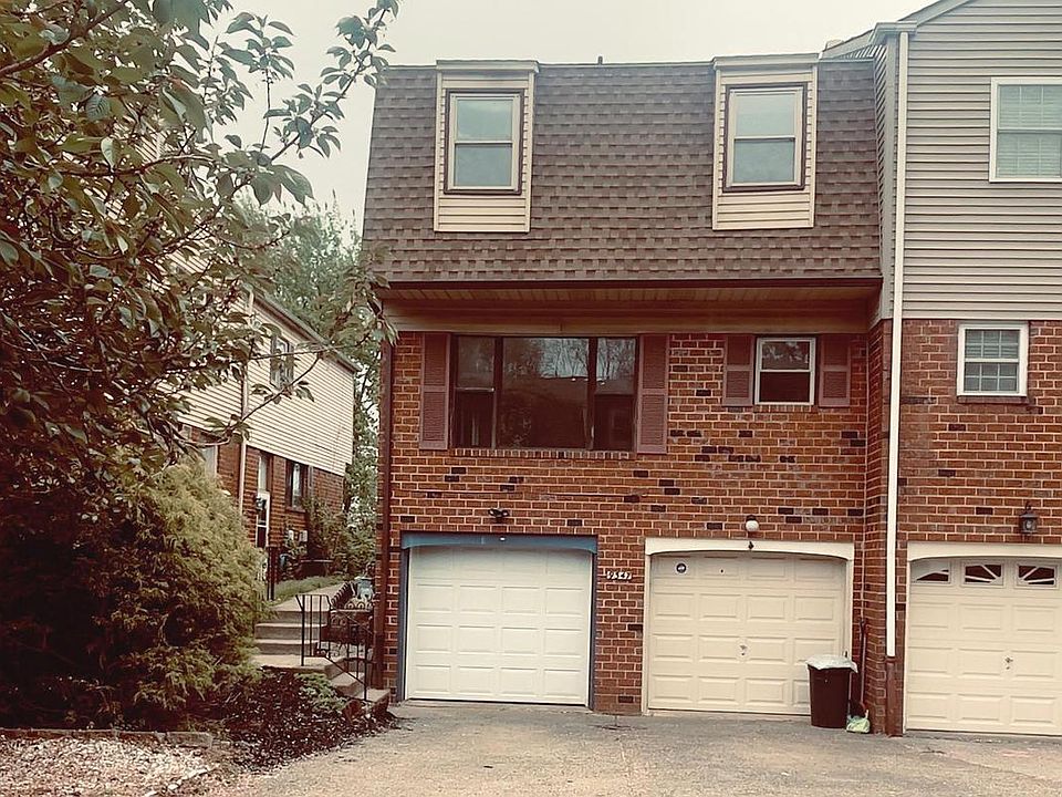 1st image of 9347 Neil Rd #A