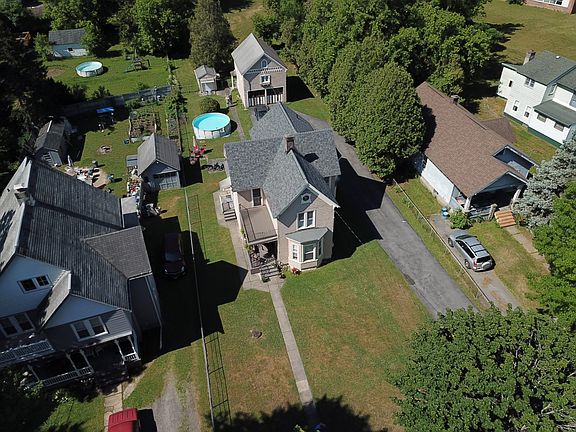 4th image of 61 Whitesboro St
