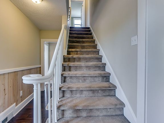 2nd image of 185 Fremont Ave