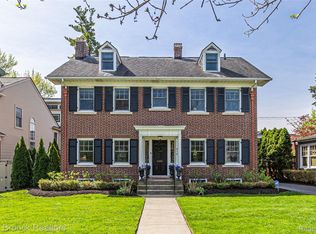 916 Knox St, Birmingham, MI 48009