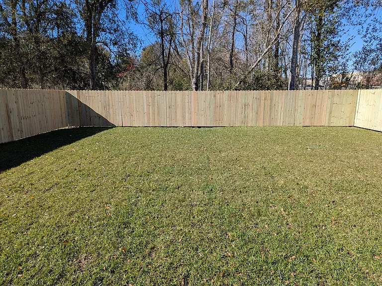 136 Segovia Way — Photo 23