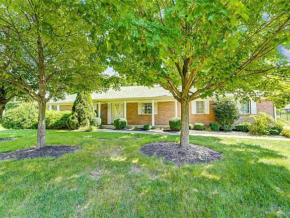 2nd image of 5013 Oaks Ct