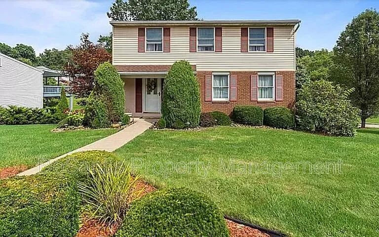 6101 Chatham Dr — Photo 1