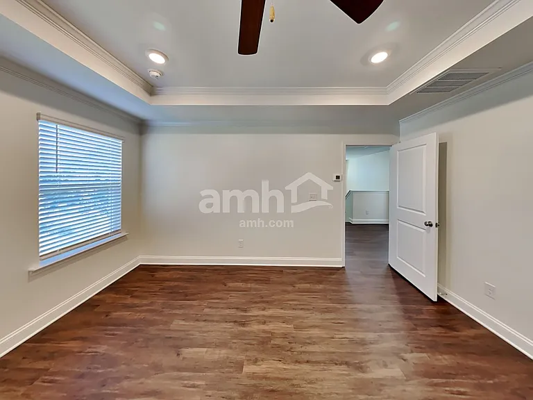 553 Rivermist Dr — Photo 13