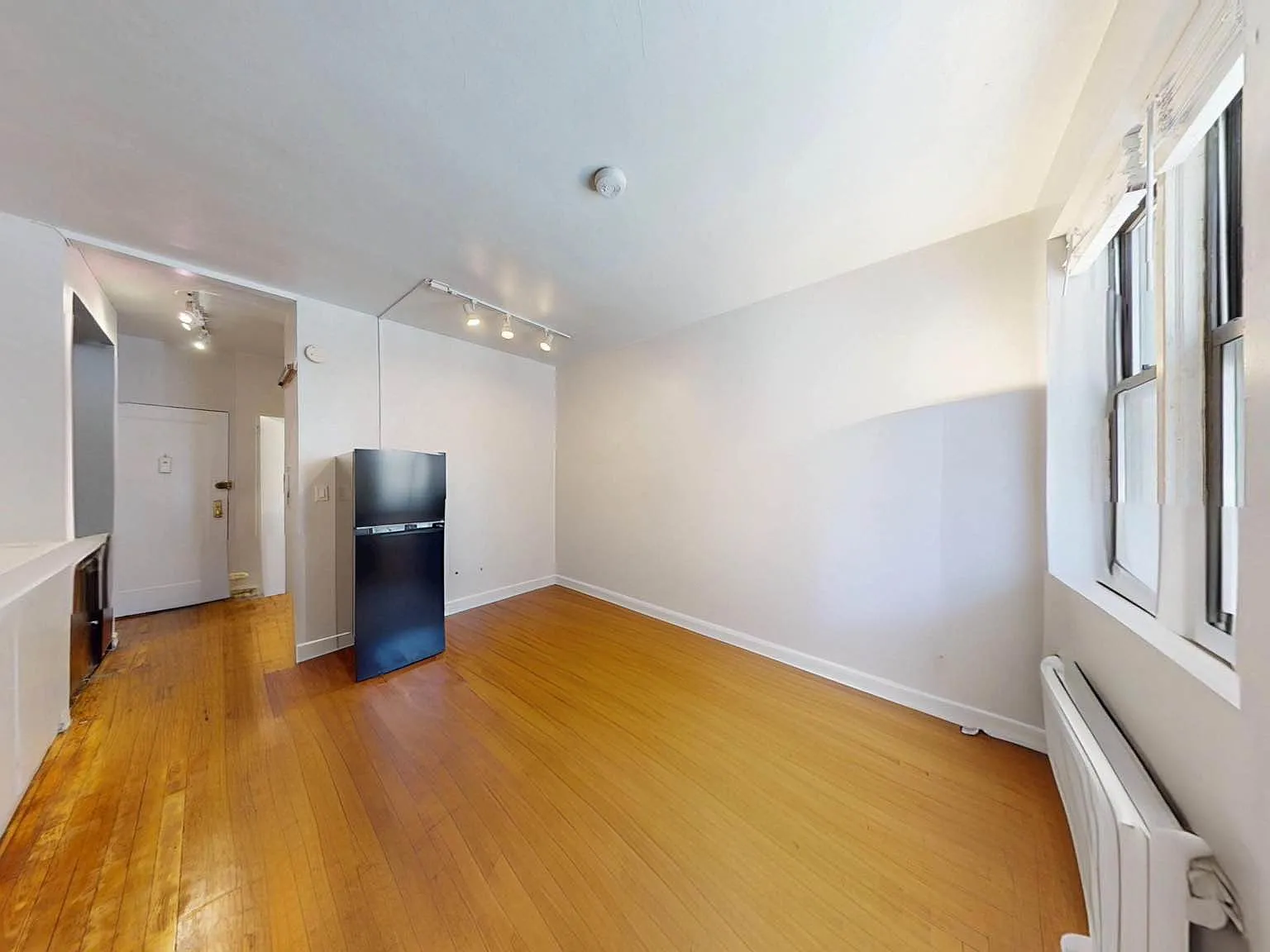 448 East 87th Street — Photo 2