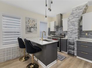 155 Early St, Providence, RI 02907