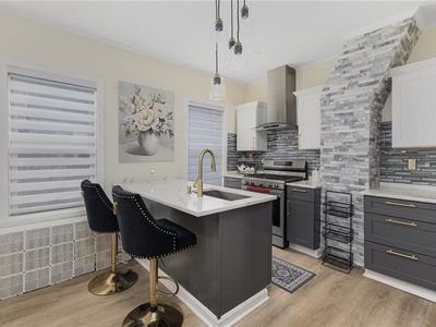 155 Early St, Providence, RI, 02907