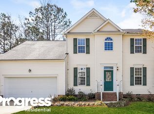 200 Gooseberry Dr, Holly Springs, NC 27540