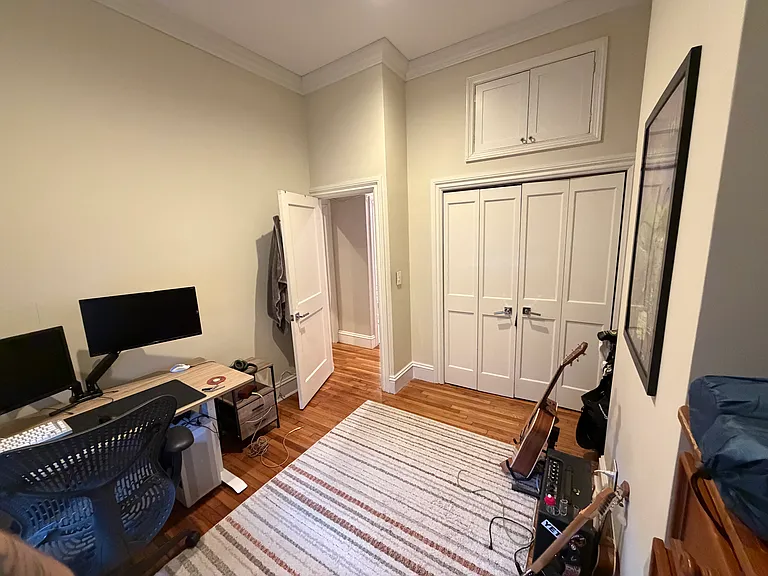 219 W Springfield St #2 — Photo 7