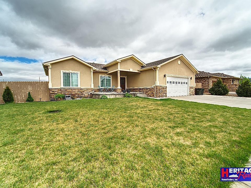 1st image of 3911 Cypress Dr