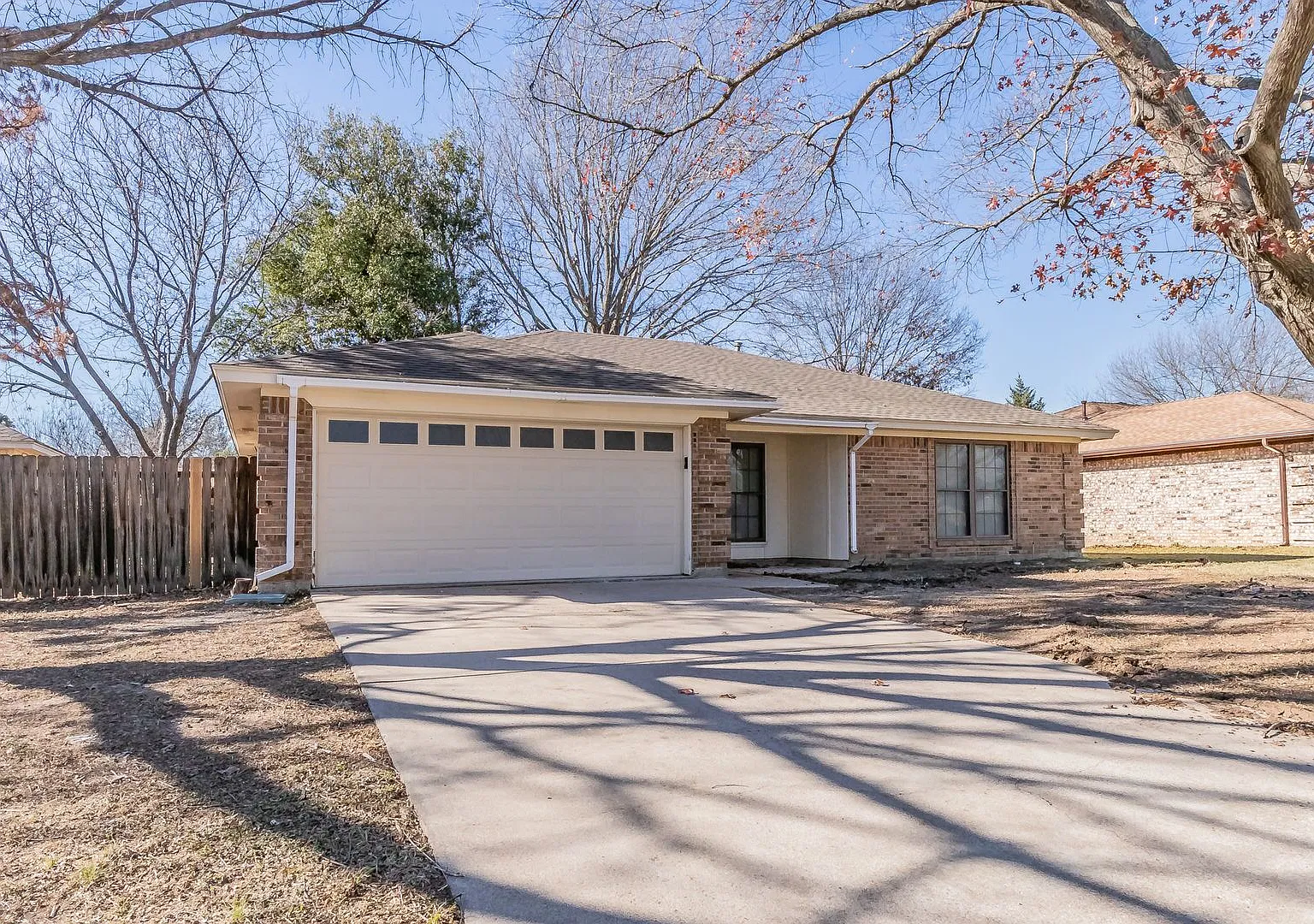 Fully Furnished 3Bed/2Bath Ranch Home in Keller — Photo 2