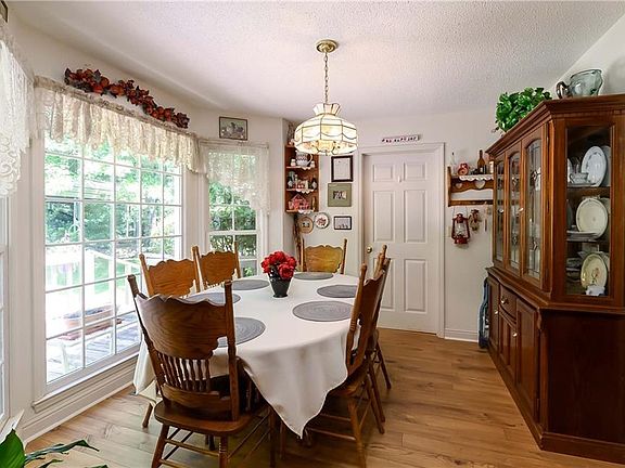 4th image of 289 Lee Road 795
