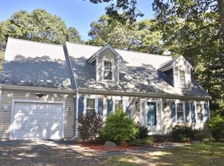 15 Luscombe Ln, Sandwich, MA 02563