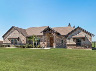 416 Christian Way, Azle, TX 76020