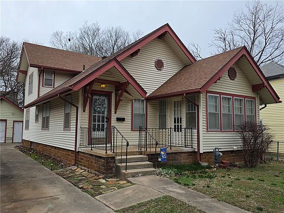 3rd image of 713 N 9th St