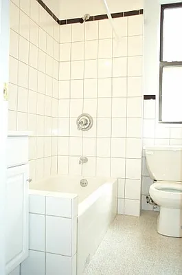 Rented by Tower Brokerage | media 24