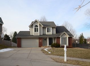 16321 Charles Cir, Omaha, NE 68118