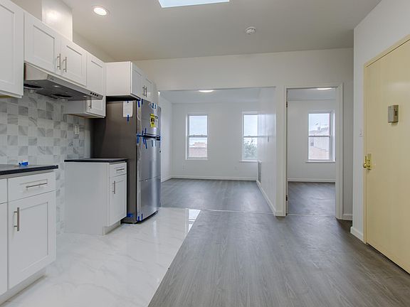 2nd image of 8019 17th Ave #2