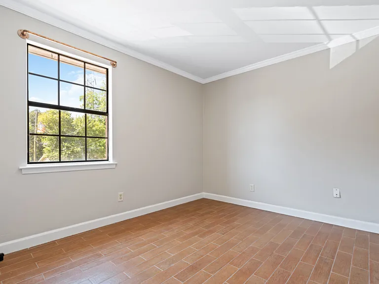 7250 Hilburn Rd #3A — Photo 8