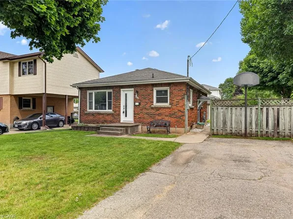 209 Butler St, Woodstock, ON N4S 3A8