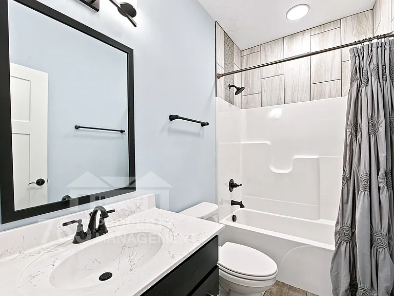 1912 Mud Creek Ct W — Photo 10