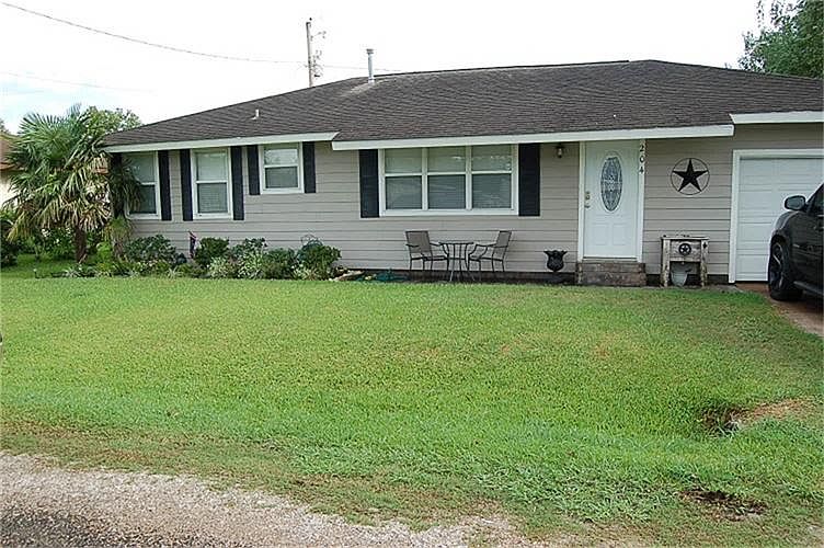 1st image of 204 Turek St
