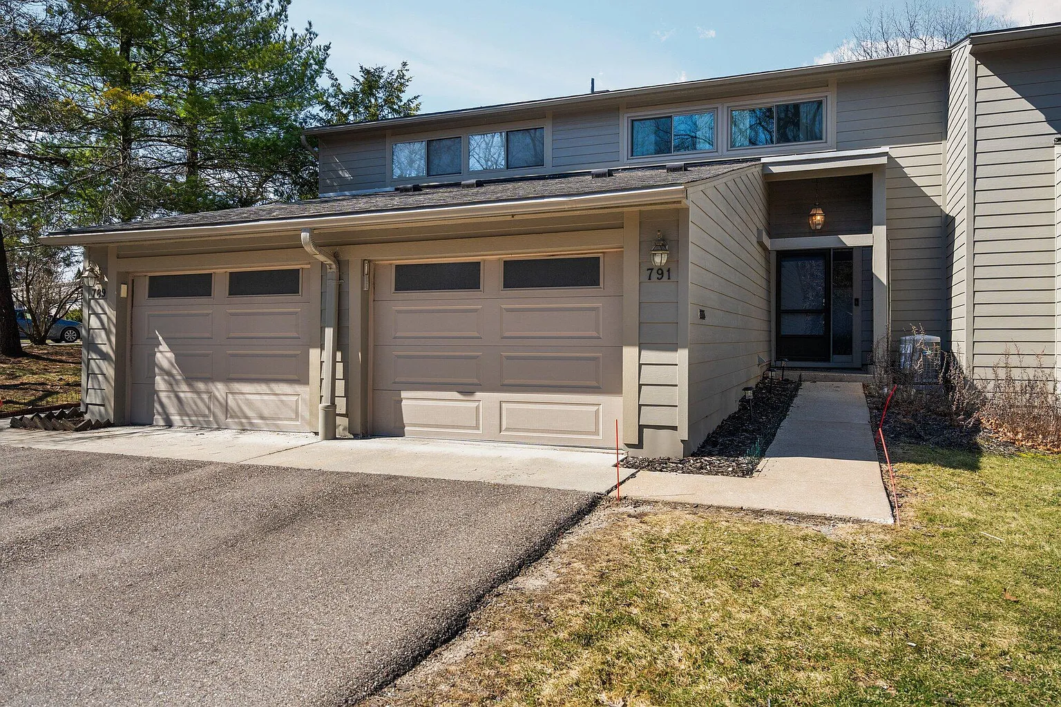 791 Skynob Dr photo 1