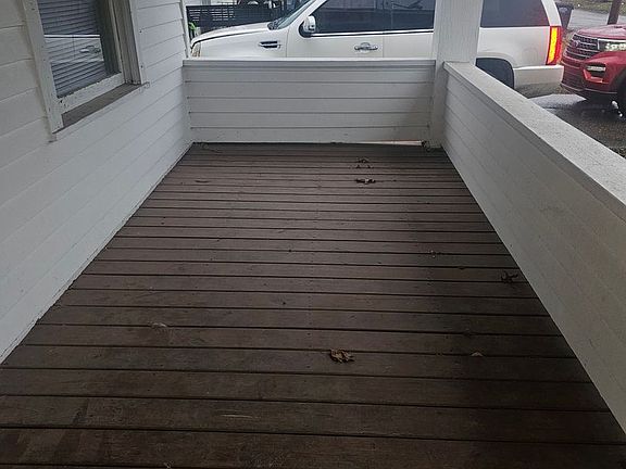 3rd image of 1223 E 10th St #1223